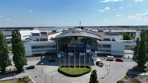 红桃国际集团亮相德国慕尼黑太阳能光伏展